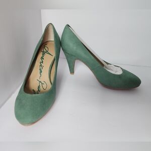 Women's Mint suede pumps American Rag Cie Sz. 7 New